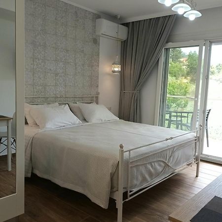 Olive Garden Villas And Apartments 克里斯阿穆迪亚 客房 照片