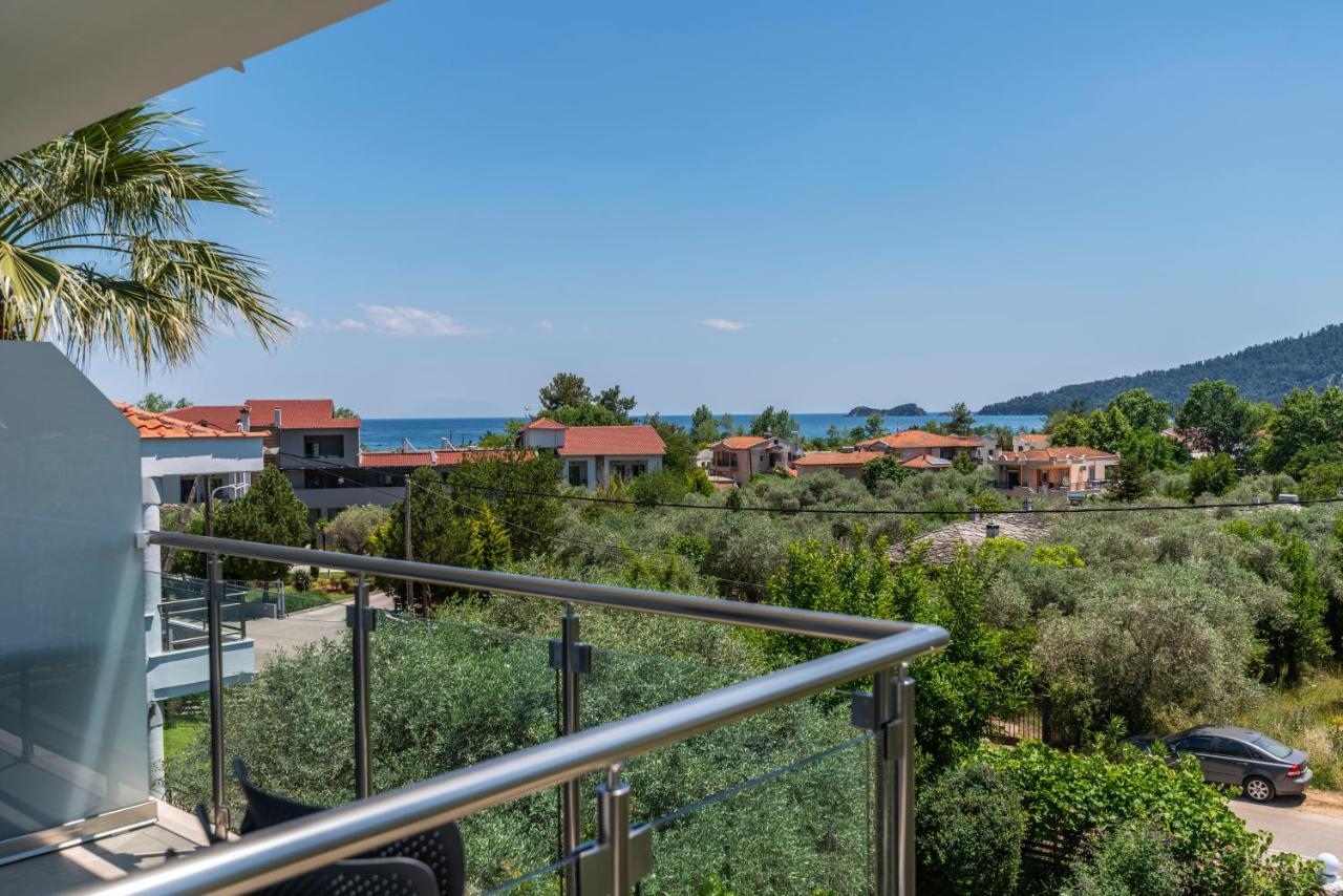 Olive Garden Villas And Apartments 克里斯阿穆迪亚 外观 照片