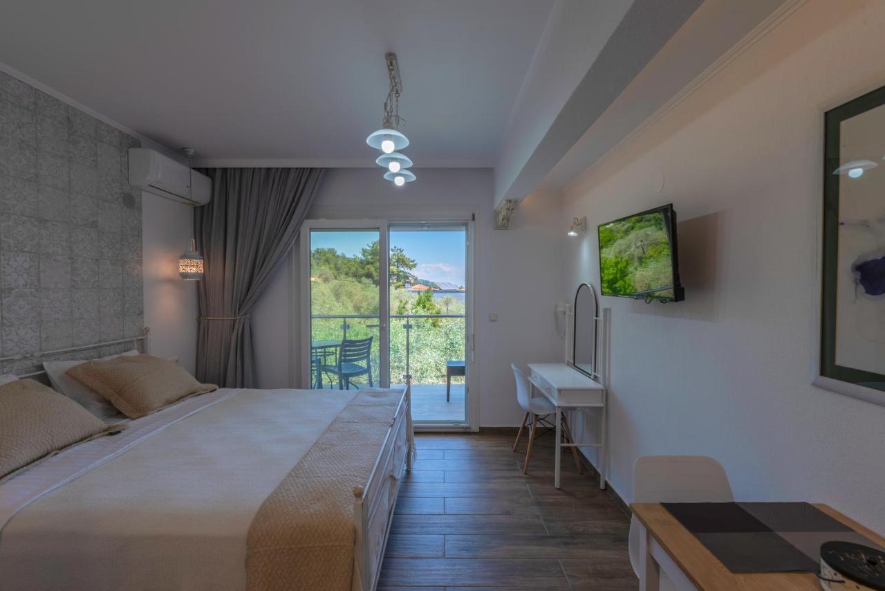 Olive Garden Villas And Apartments 克里斯阿穆迪亚 外观 照片