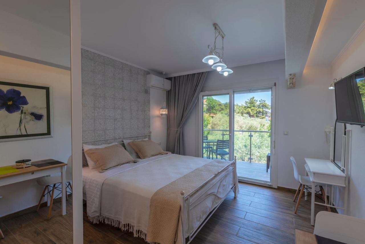 Olive Garden Villas And Apartments 克里斯阿穆迪亚 外观 照片
