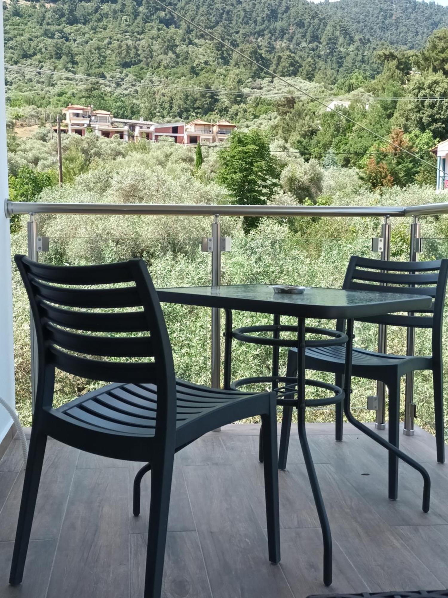Olive Garden Villas And Apartments 克里斯阿穆迪亚 客房 照片