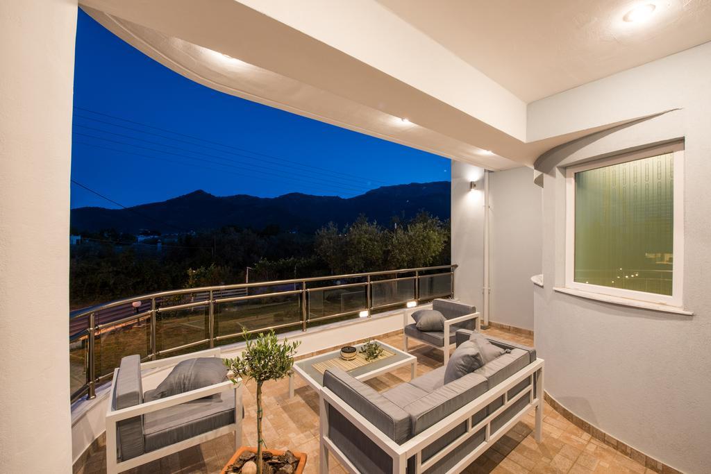 Olive Garden Villas And Apartments 克里斯阿穆迪亚 外观 照片