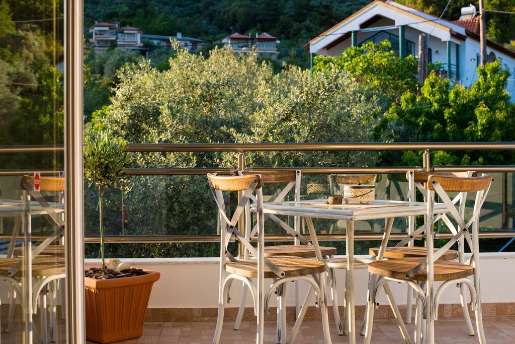Olive Garden Villas And Apartments 克里斯阿穆迪亚 外观 照片