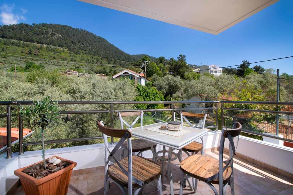 Olive Garden Villas And Apartments 克里斯阿穆迪亚 外观 照片